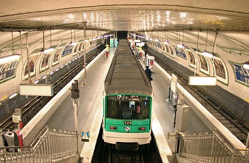 Новая станция метро открылась в Париже