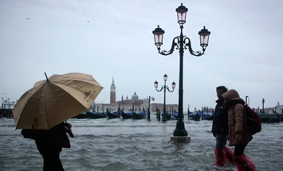 Потоп в Венеции набирает обороты
