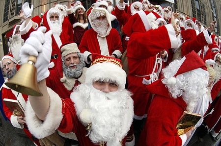 На территории Новой Зеландии в очередной раз прошел парад Санта Клаусов