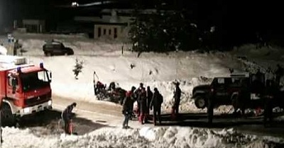 В Альпах разбилась группа туристов на снегоходе