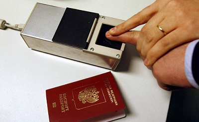 Российским туристам с 1 июля будут выдавать паспорта с отпечатками пальцев