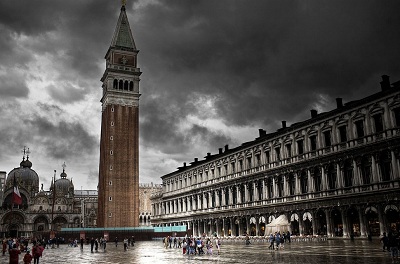Колокольня на площади Сан-Марко в Венеции временно закрыта для посещения
