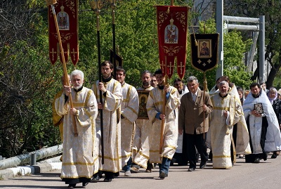 Севастополь 1-м встретил крестный ход из Владивостока в честь 1025-летия крещения Руси