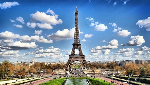 Эйфелева Башня в Париже (Франция)